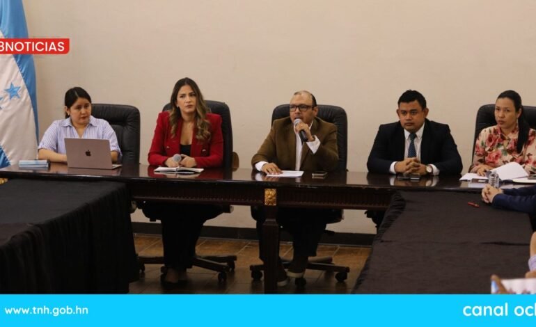 CN, Senprende, Banhprovi y Banasupro socializan Ley de Fomento a la Industria del Calzado
