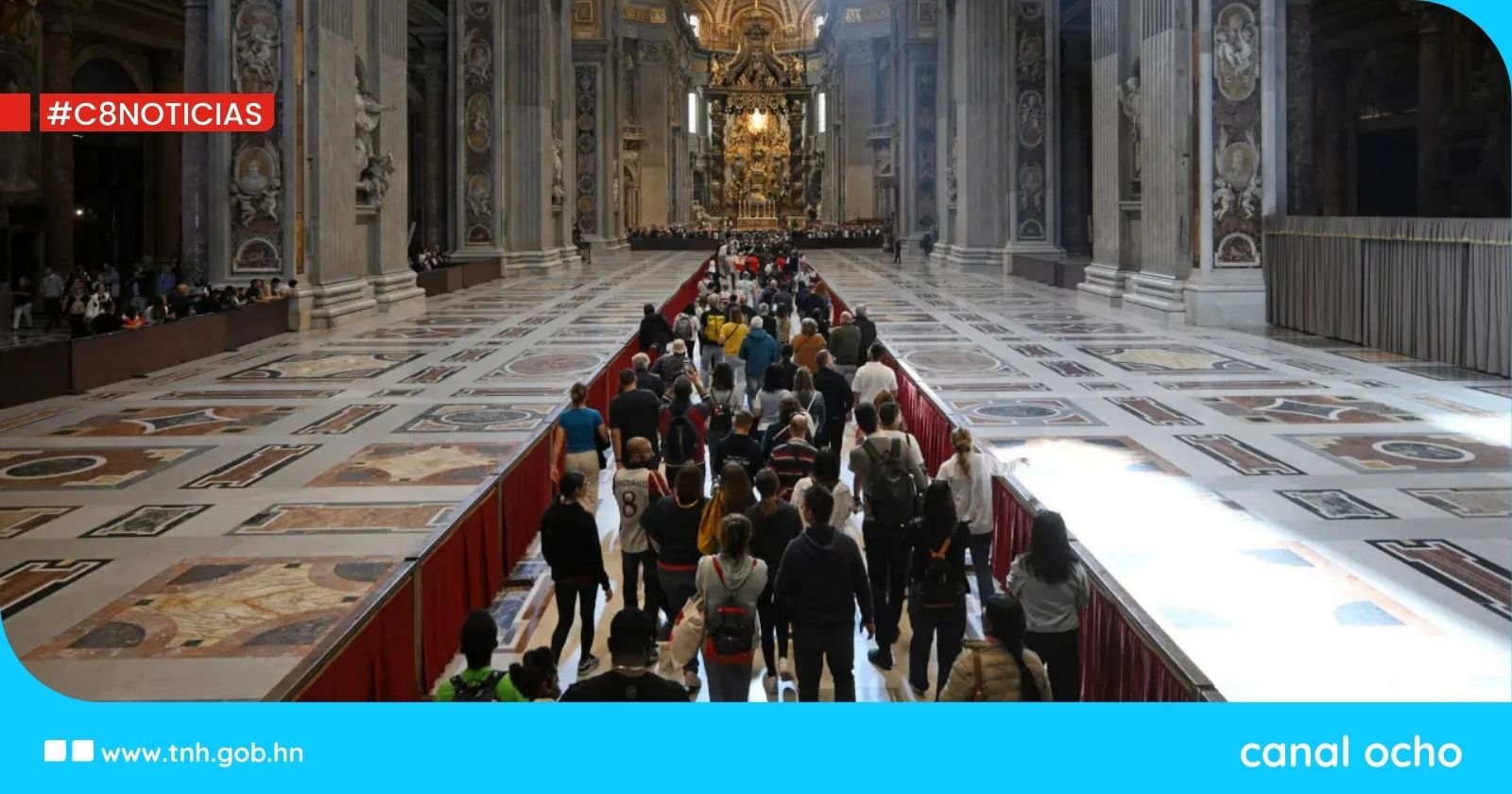 Casi 130,000 fieles católicos han acudido a despedir al papa Francisco