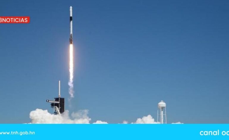 NASA y SpaceX emprenden misión de reabastecimiento hacia EEI