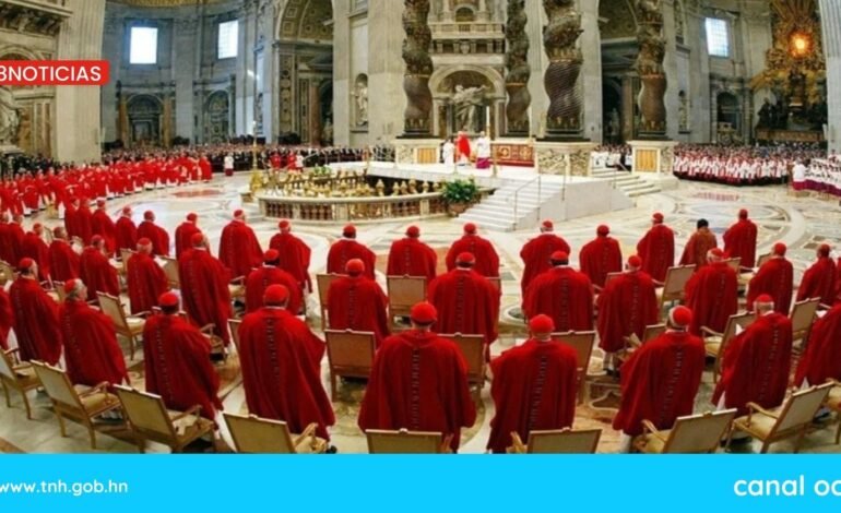 Colegio Cardenalicio sostiene primera reunión preparativa para la instalación del cónclave