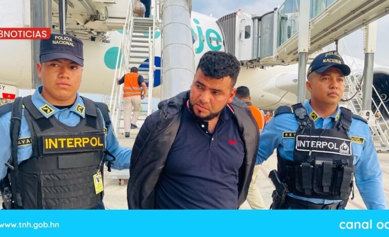 INTERPOL Honduras escolta a extraditable de la Pandilla 18 capturado en España