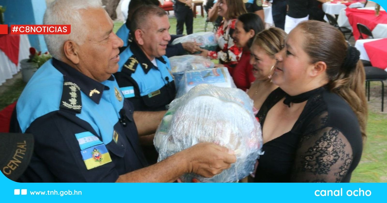 Alcaldía capitalina agasaja a 1,500 colaboradoras por el Día de la Madre