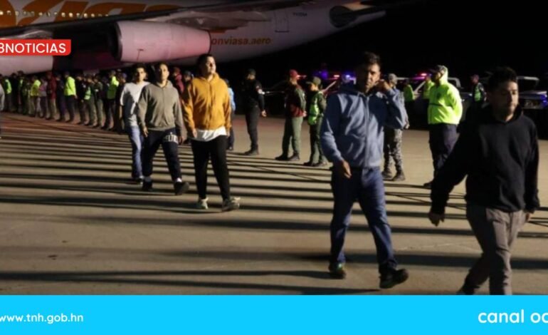 Llega a Venezuela segundo vuelo de repatriación con 183 migrantes desde Honduras