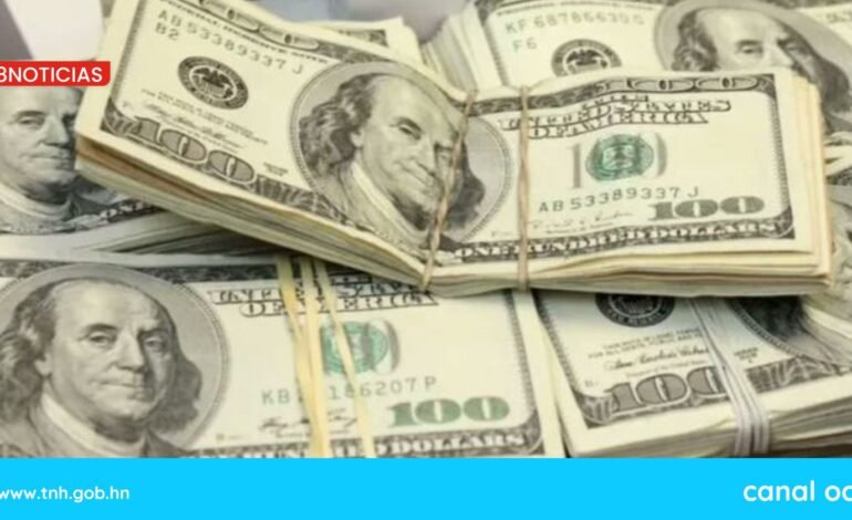 Autoridades panameñas detienen a hondureña con $18 mil no declarados en aeropuerto de Tocumen